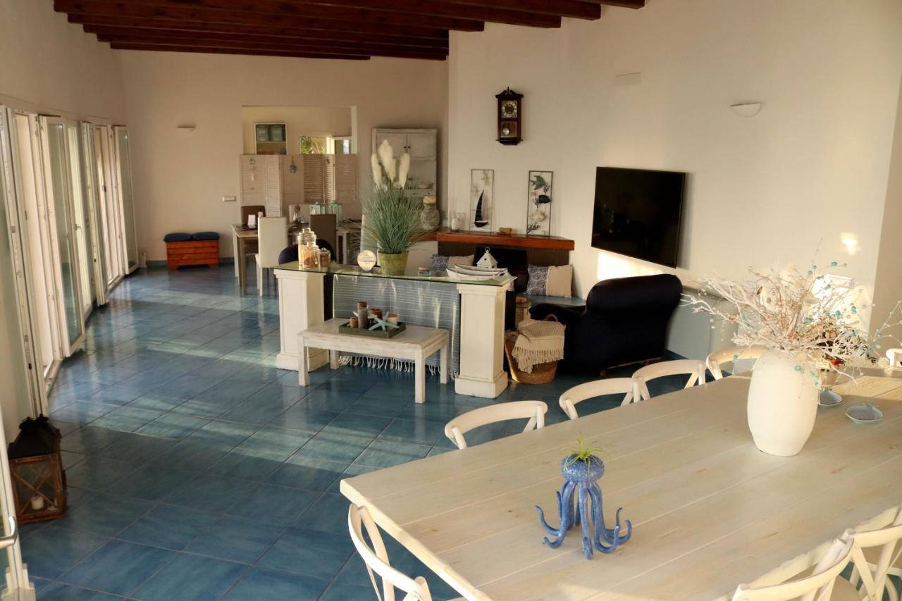 アンツィオ Sunset House Bed & Breakfast エクステリア 写真