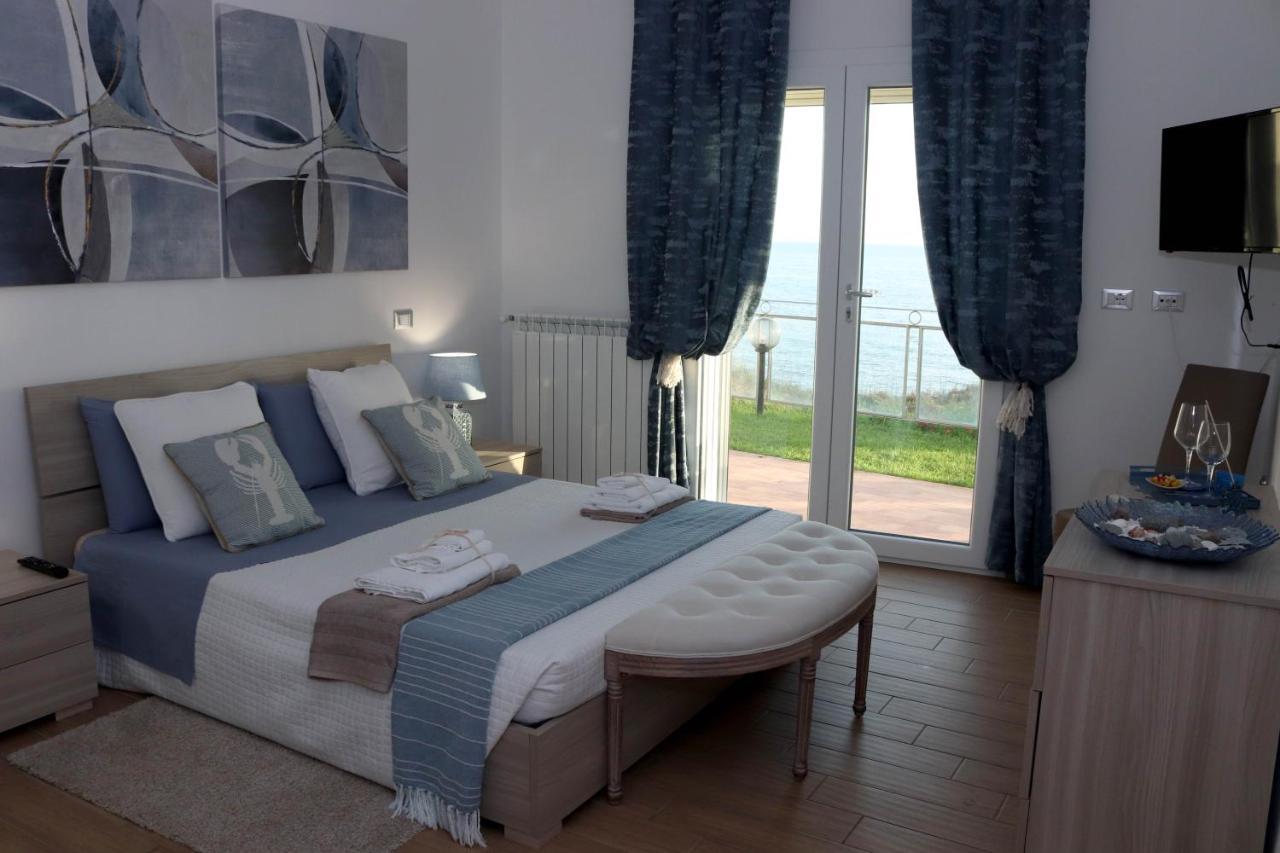 アンツィオ Sunset House Bed & Breakfast エクステリア 写真